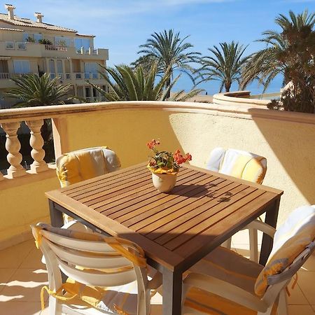 Estupendo Apartamento En Primera Linea De Playa Y Con Vistas Al Mar Dénia Exterior foto