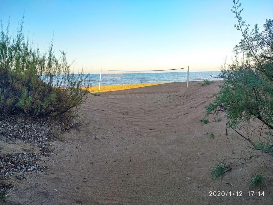 Estupendo Apartamento En Primera Linea De Playa Y Con Vistas Al Mar Dénia Exterior foto